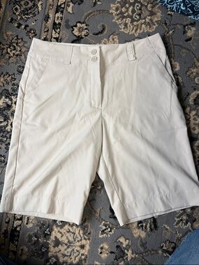 Nike dri-fit women’s golf shorts